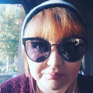 Meet your Posher, Courtney